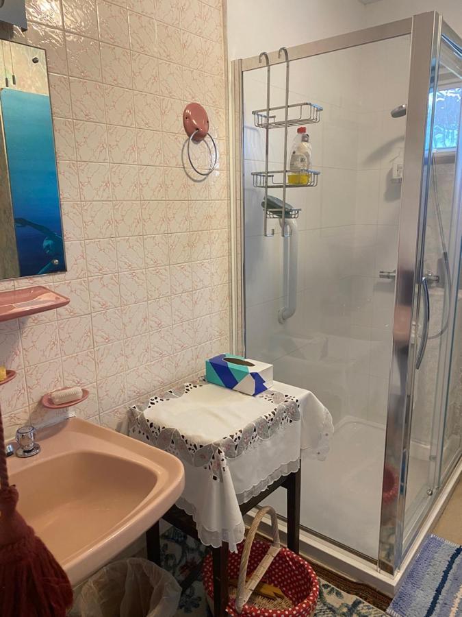 Chiswick Riviera With Free Parking Bed & Breakfast London Ngoại thất bức ảnh